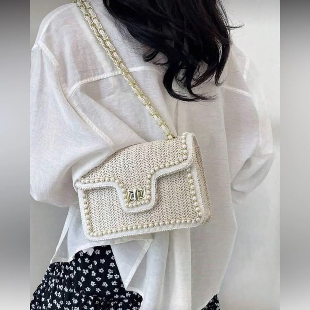 N/A elegant beige